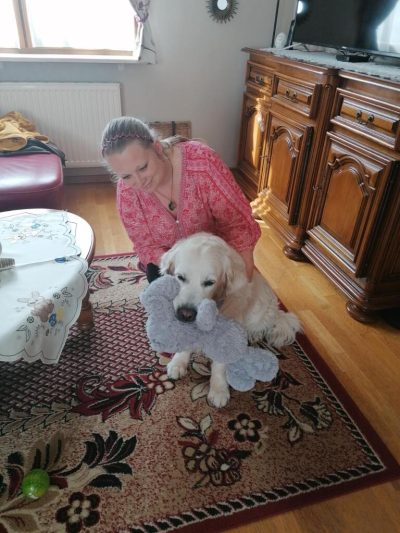 Myrtille chien peluche